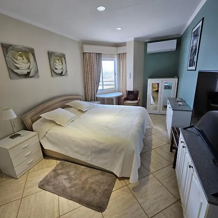 Stunning 2 Bedroom Penthouse With Sea View K213 Apartment